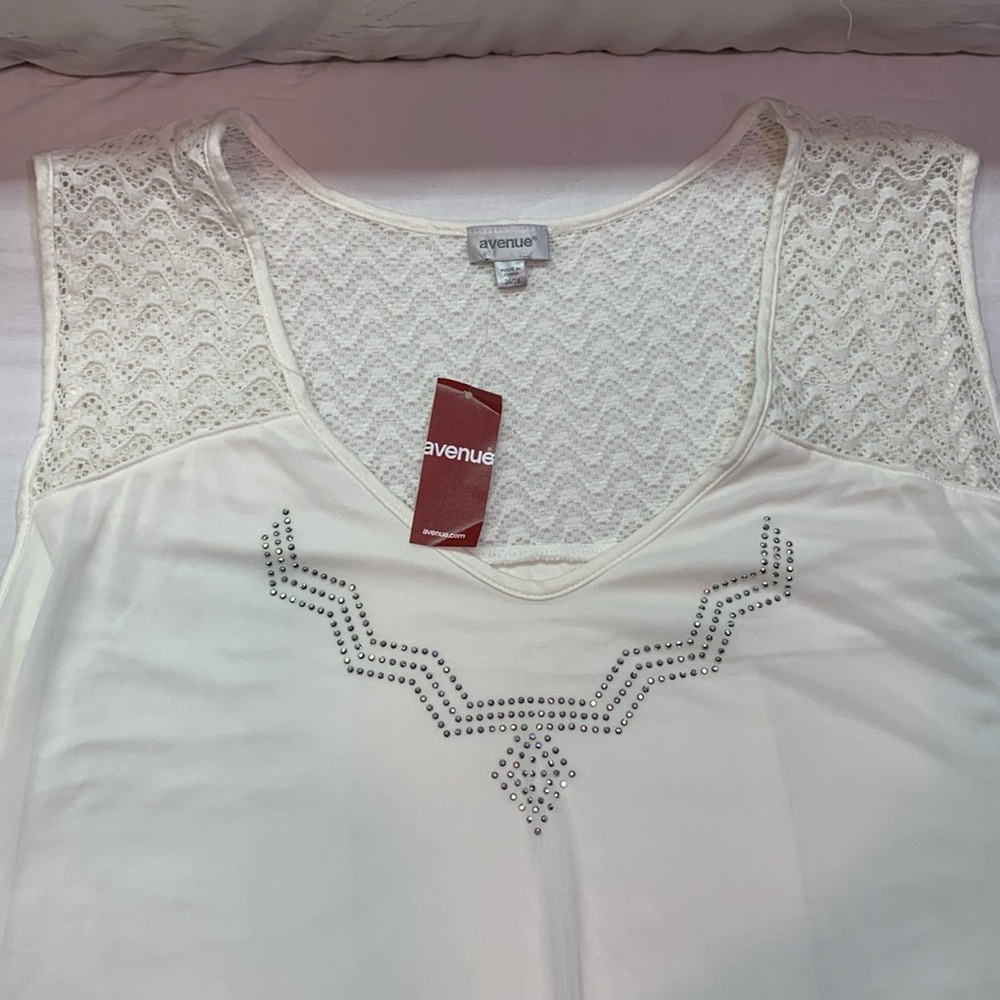 NWT‎ Avenue Plus Size 3X White Sleeveless Rhinestone & Lace Tunic Top Boho Chic